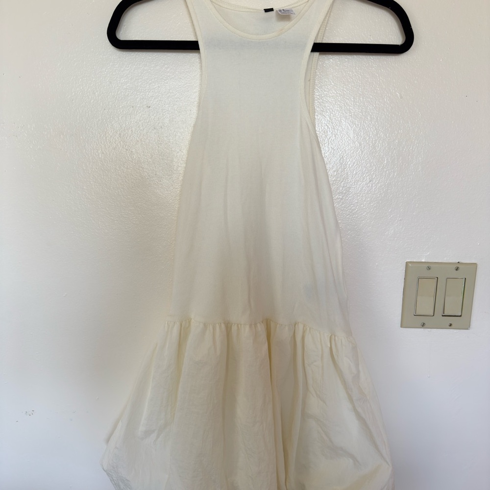 Elegant white/Cream Sleeveless Dress never used